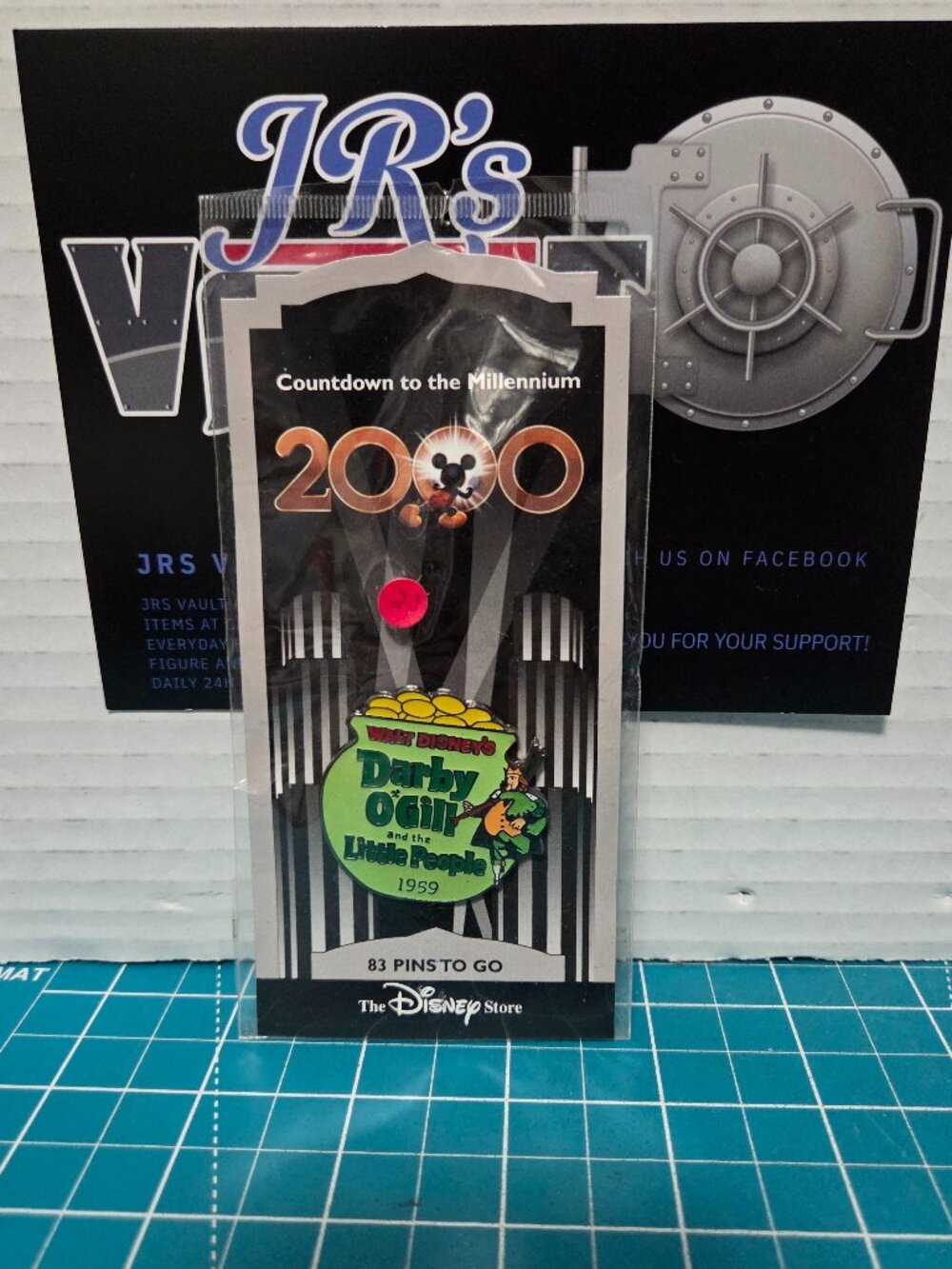 Disney DS Countdown to the Millennium Darby O'Gill Little People Enamel Pin